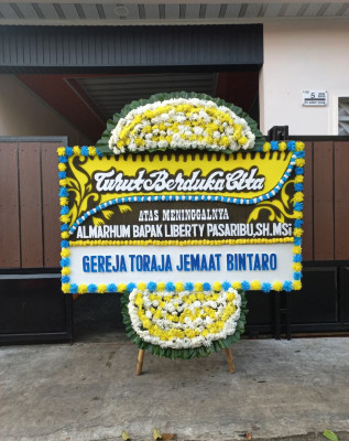 Papan Bunga Duka di Karangsembung