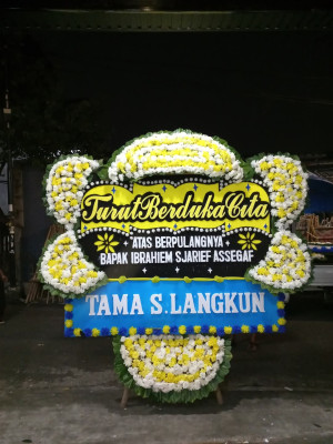 Papan Bunga Duka di Karangsembung